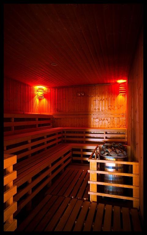 Sarkany Apartman, Sarkany Wellness Es Gyogyfuerdo Nyírbátor Exterior foto