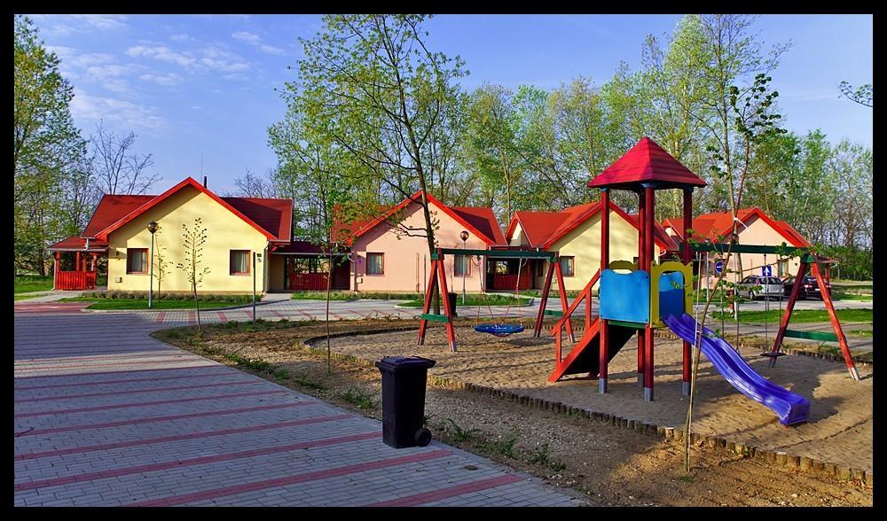 Sarkany Apartman, Sarkany Wellness Es Gyogyfuerdo Nyírbátor Exterior foto