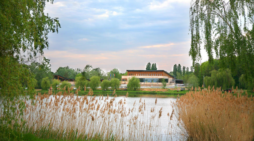 Sarkany Apartman, Sarkany Wellness Es Gyogyfuerdo Nyírbátor Exterior foto