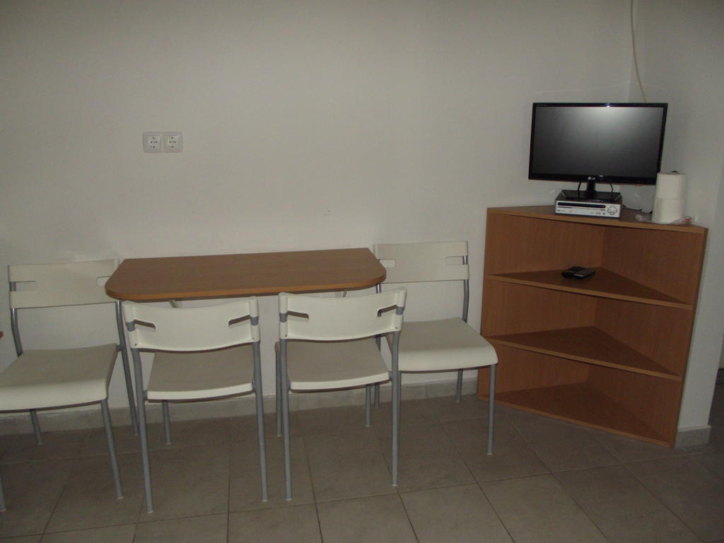 Sarkany Apartman, Sarkany Wellness Es Gyogyfuerdo Nyírbátor Zimmer foto